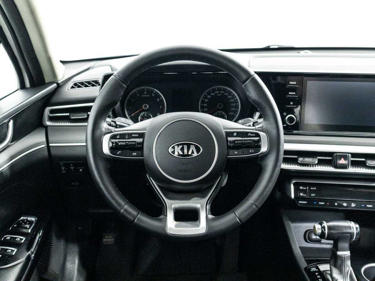 Купить Kia K5 с пробегом. Фото: #19