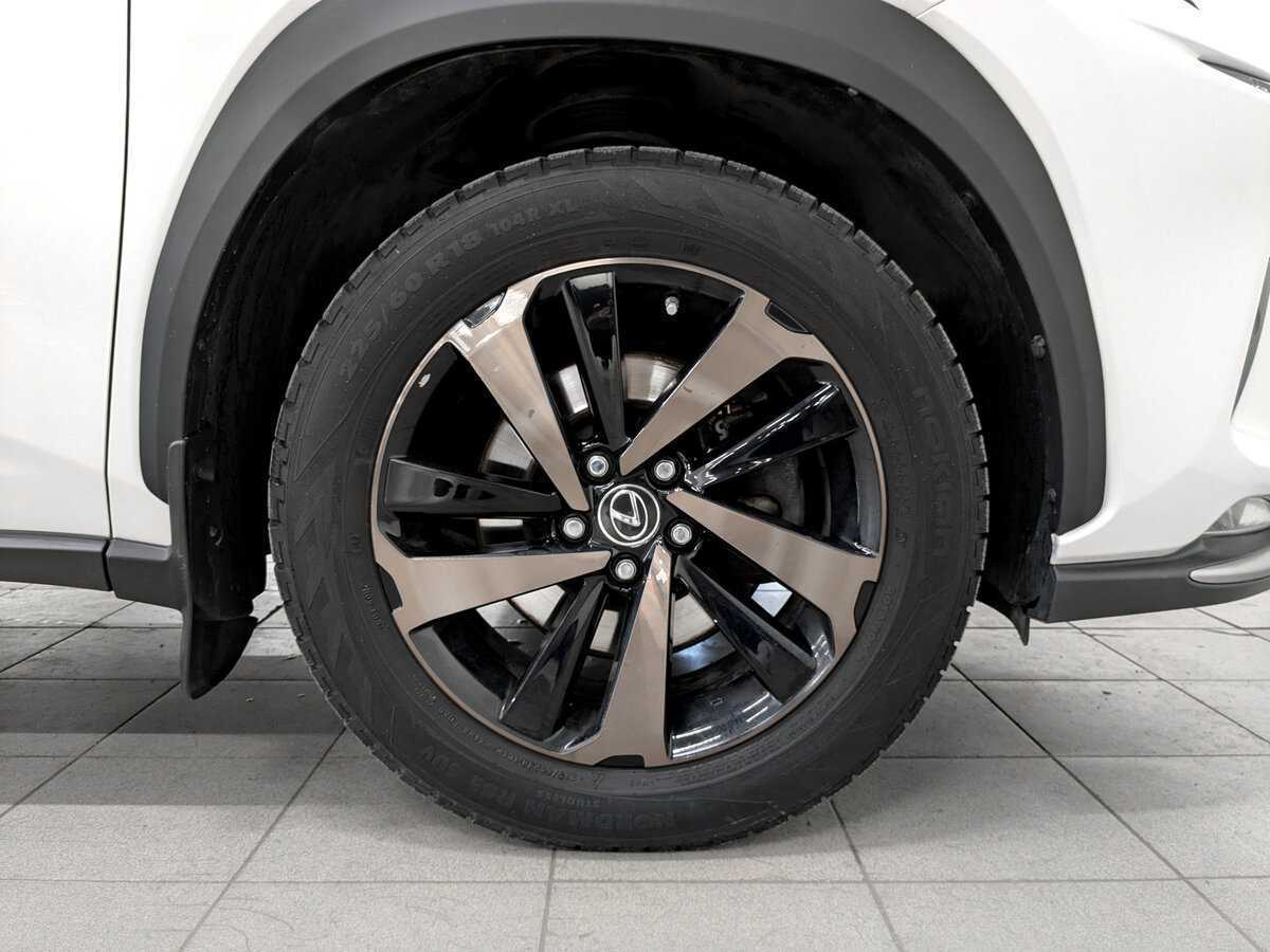 Купить Lexus NX с пробегом. Фото: #17