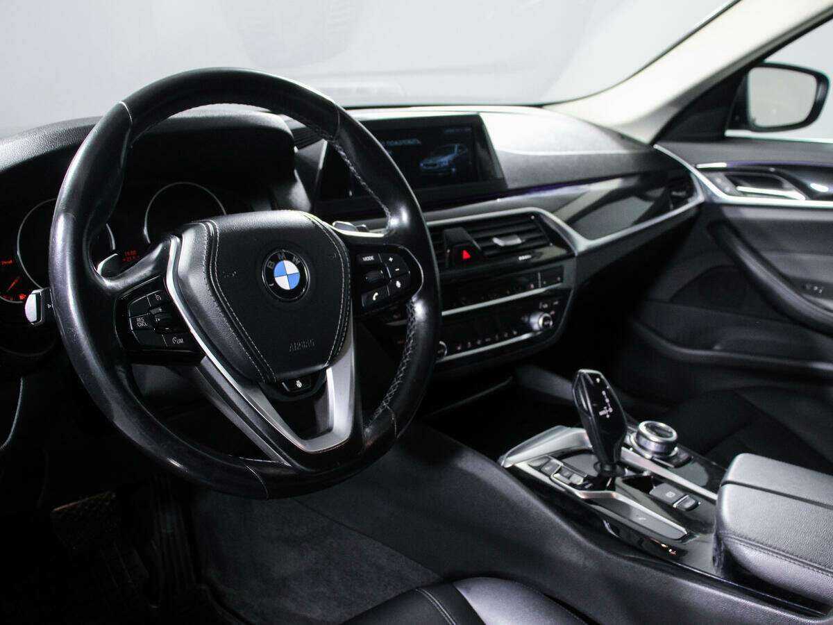 Купить BMW 5 серии с пробегом. Фото: #11