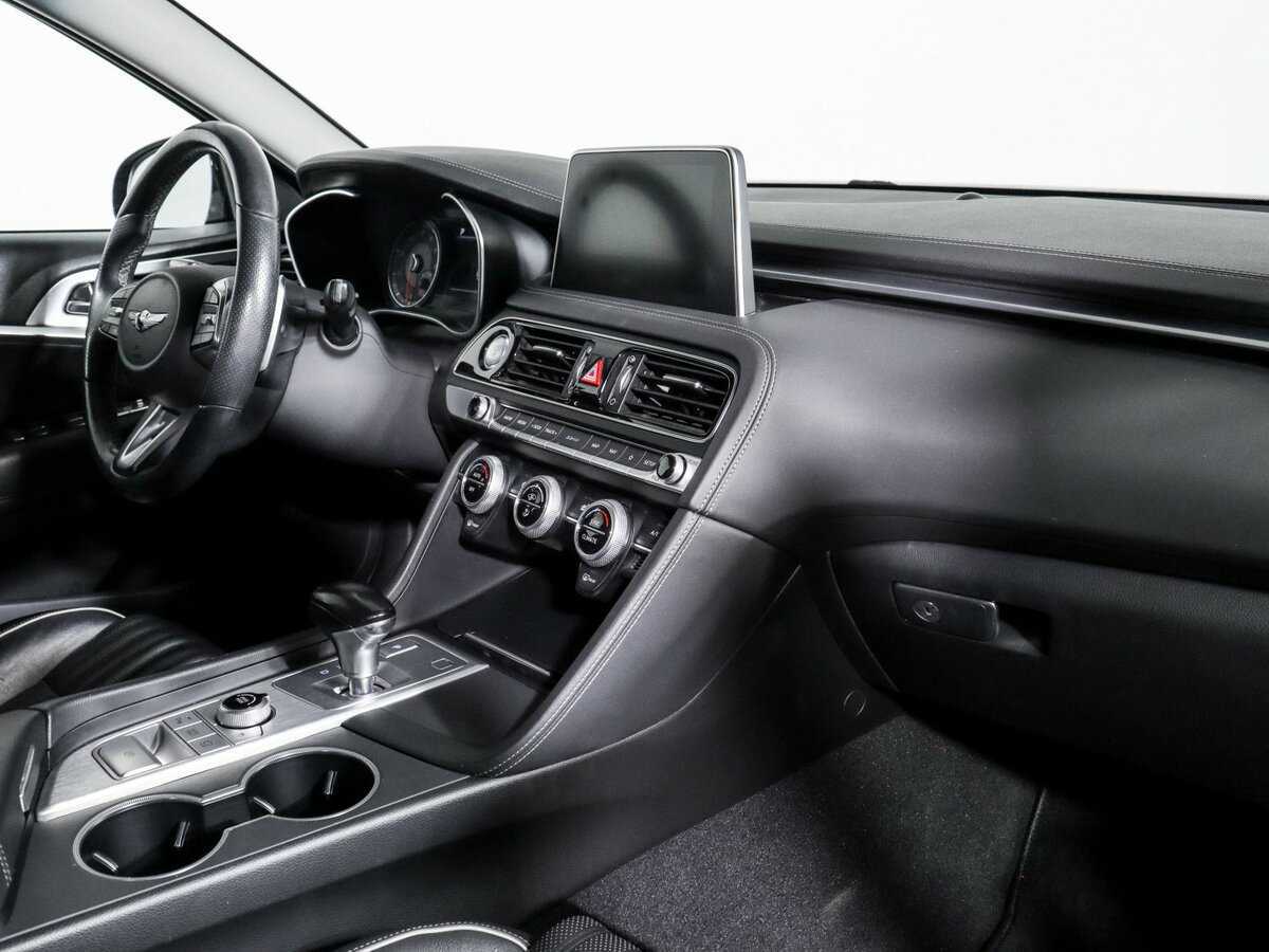 Купить Genesis G70 с пробегом. Фото: #5