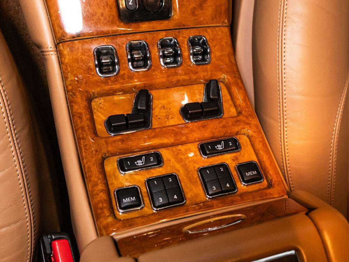 Купить Bentley Arnage с пробегом. Фото: #18
