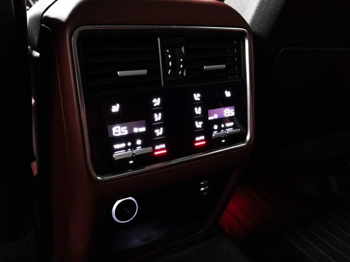 Купить Porsche Cayenne с пробегом. Фото: #16