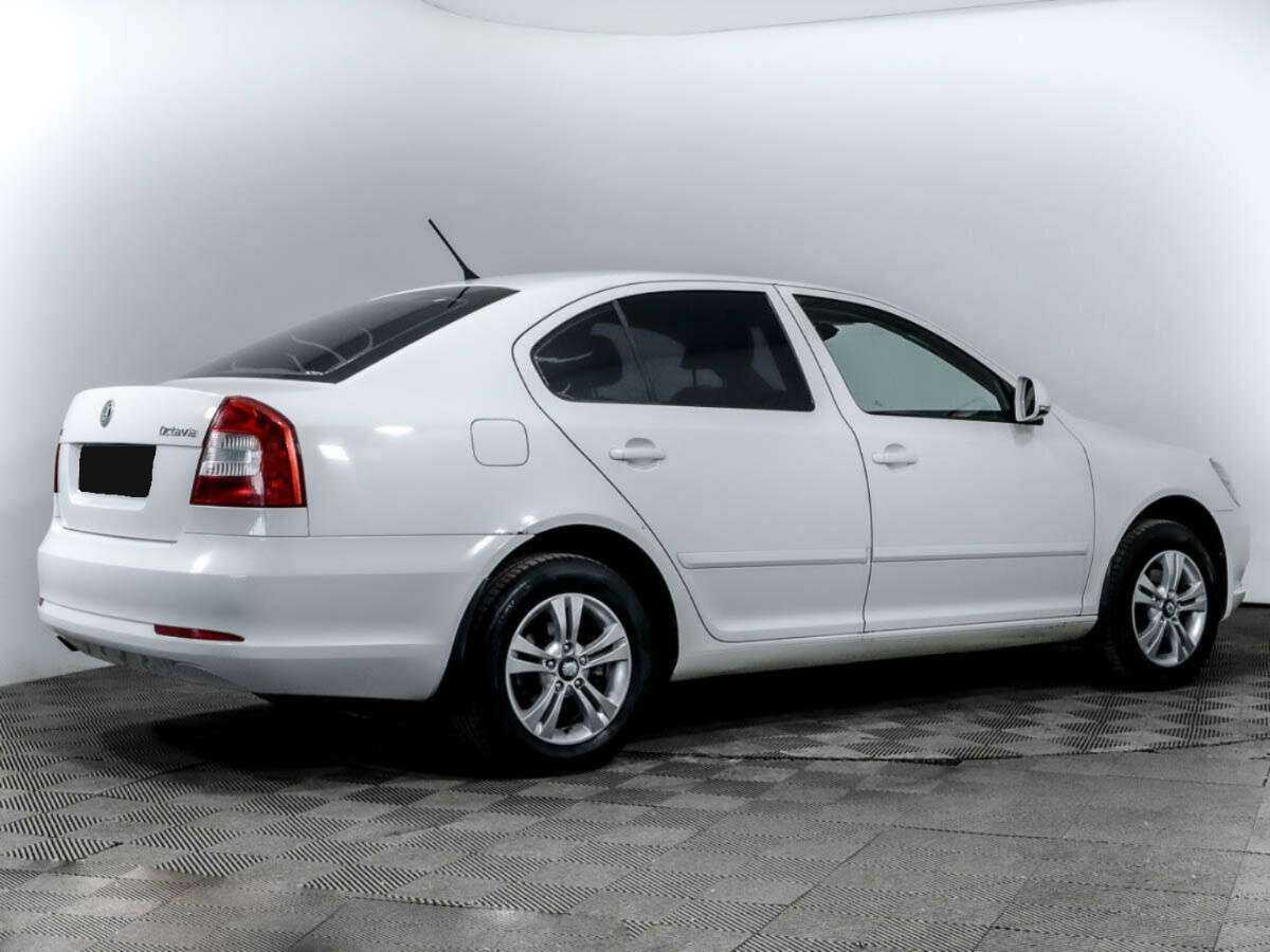 Купить Skoda Octavia с пробегом. Фото: #2