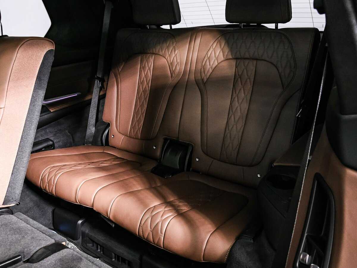 Купить BMW X7 с пробегом. Фото: #13