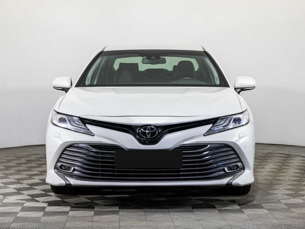 Купить Toyota Camry с пробегом. Фото: #1