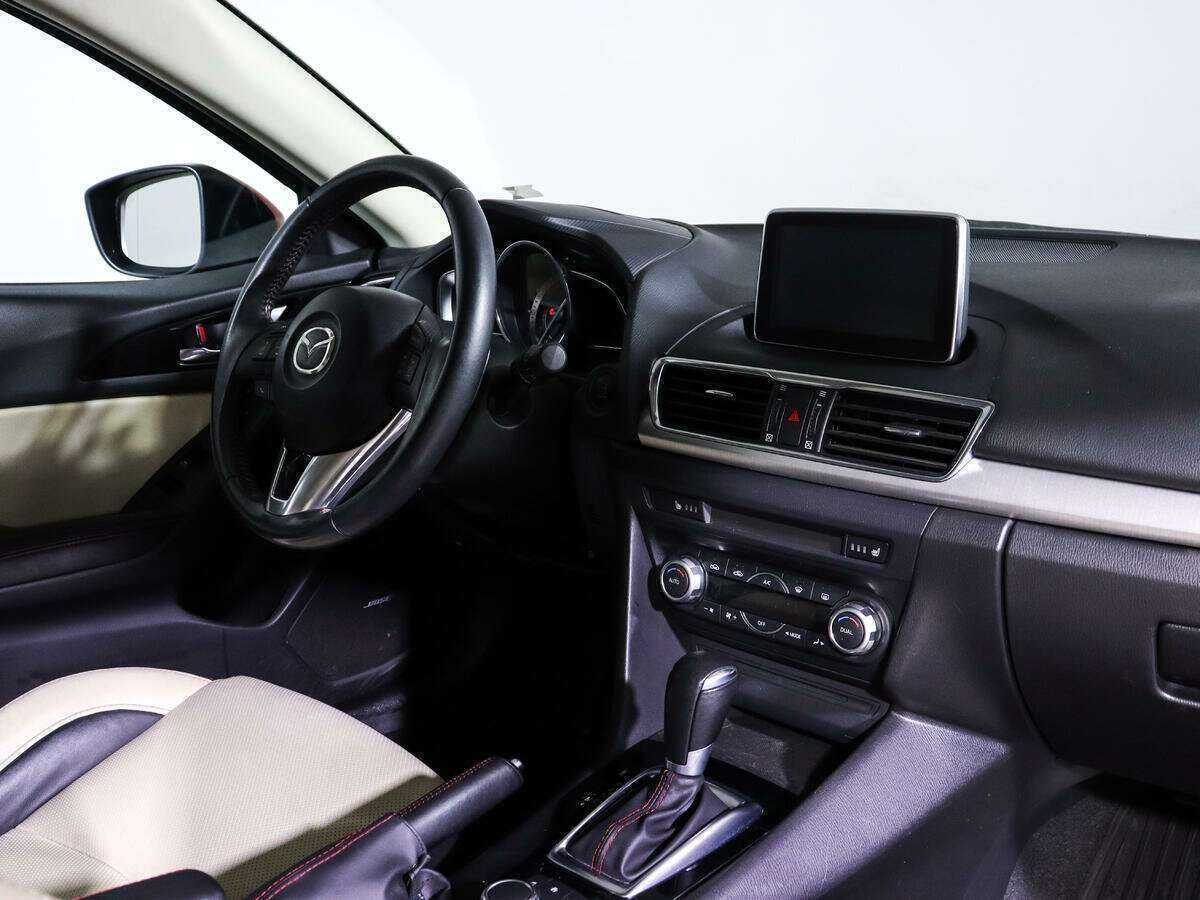 Купить Mazda 3 с пробегом. Фото: #6