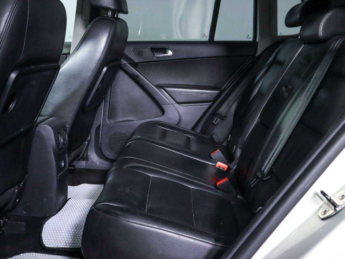 Купить Volkswagen Tiguan с пробегом. Фото: #9