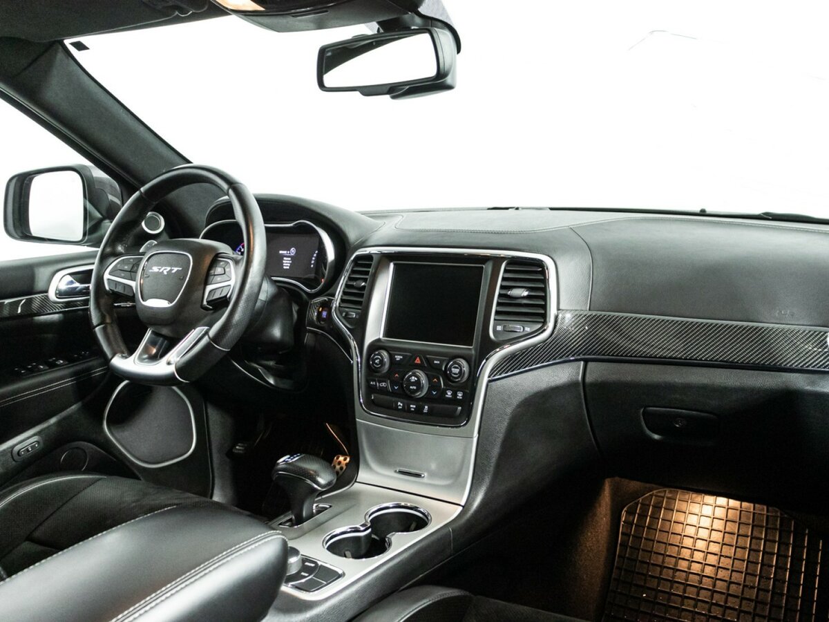 Купить Jeep Grand Cherokee с пробегом. Фото: #8