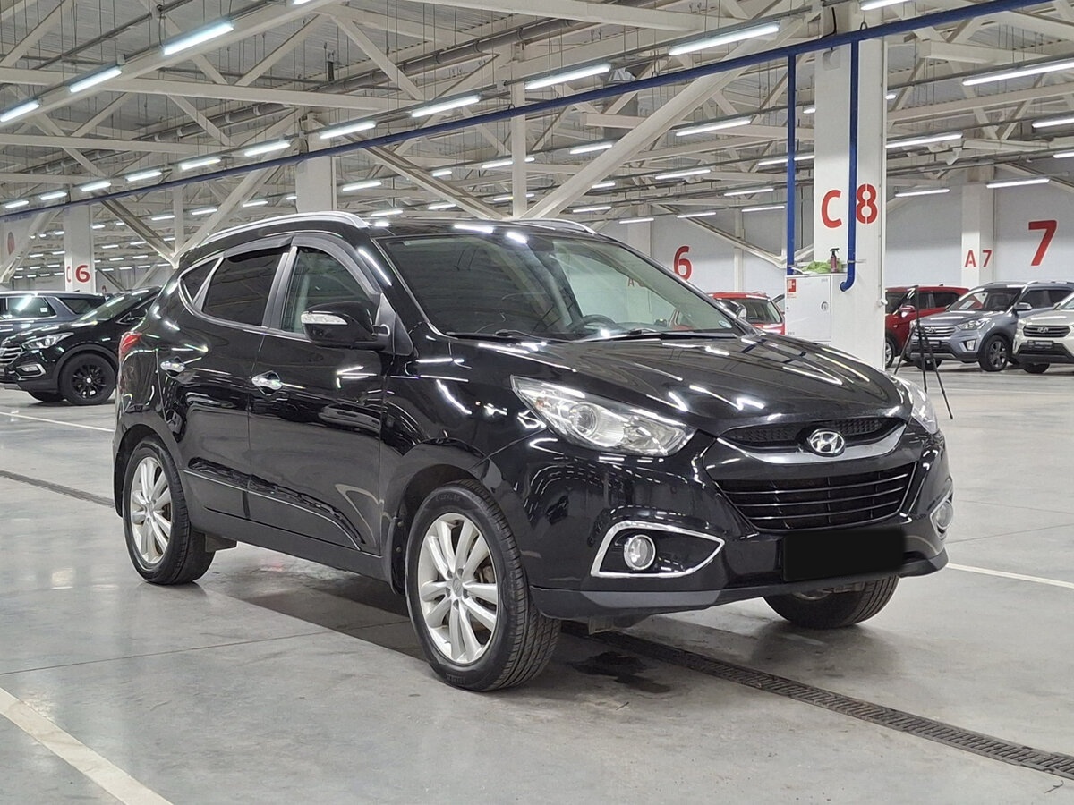 Купить Hyundai ix35 с пробегом. Фото: #2