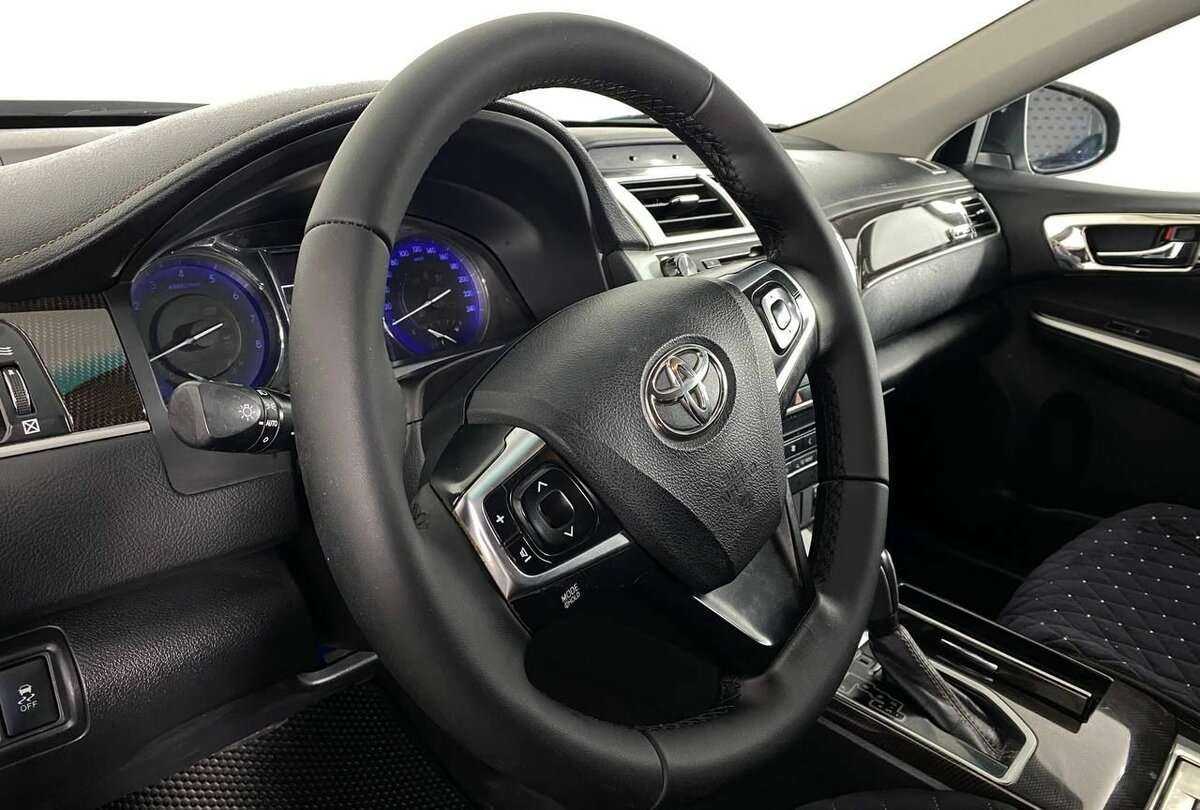 Купить Toyota Camry с пробегом. Фото: #12