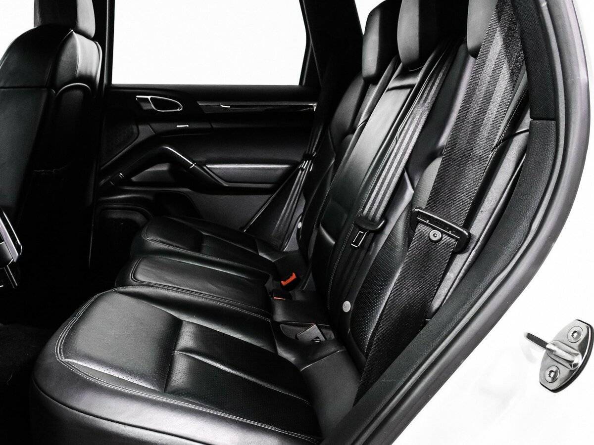 Купить Porsche Cayenne с пробегом. Фото: #13