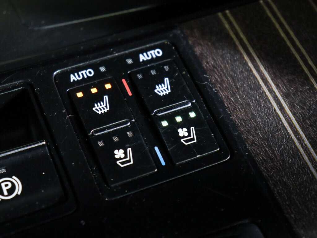 Купить Lexus RX с пробегом. Фото: #25