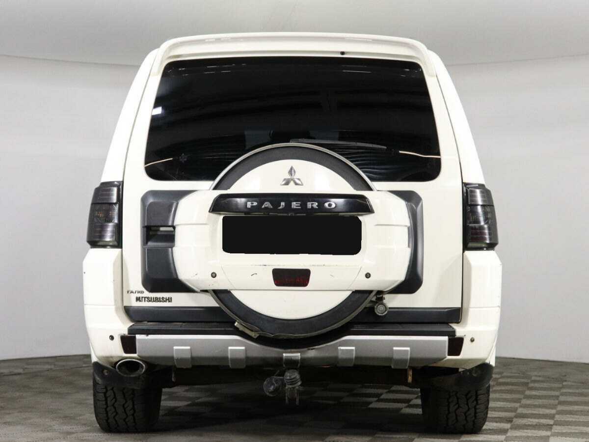 Купить Mitsubishi Pajero с пробегом. Фото: #5