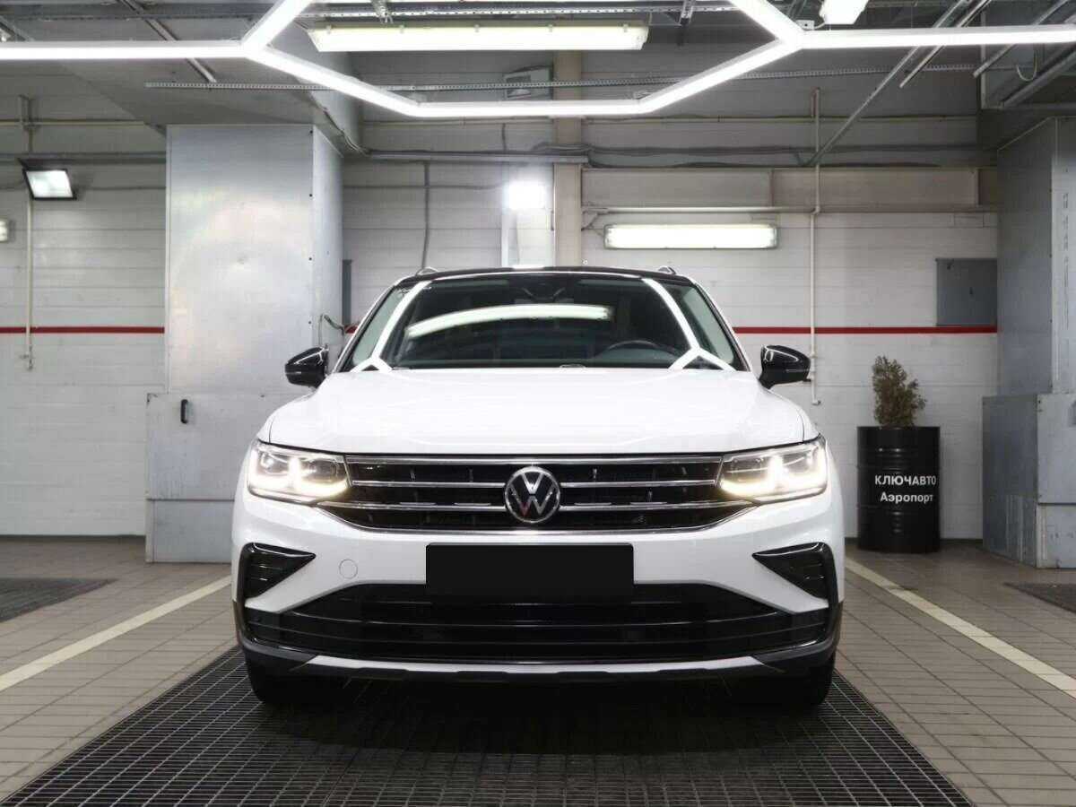 Купить Volkswagen Tiguan с пробегом. Фото: #2