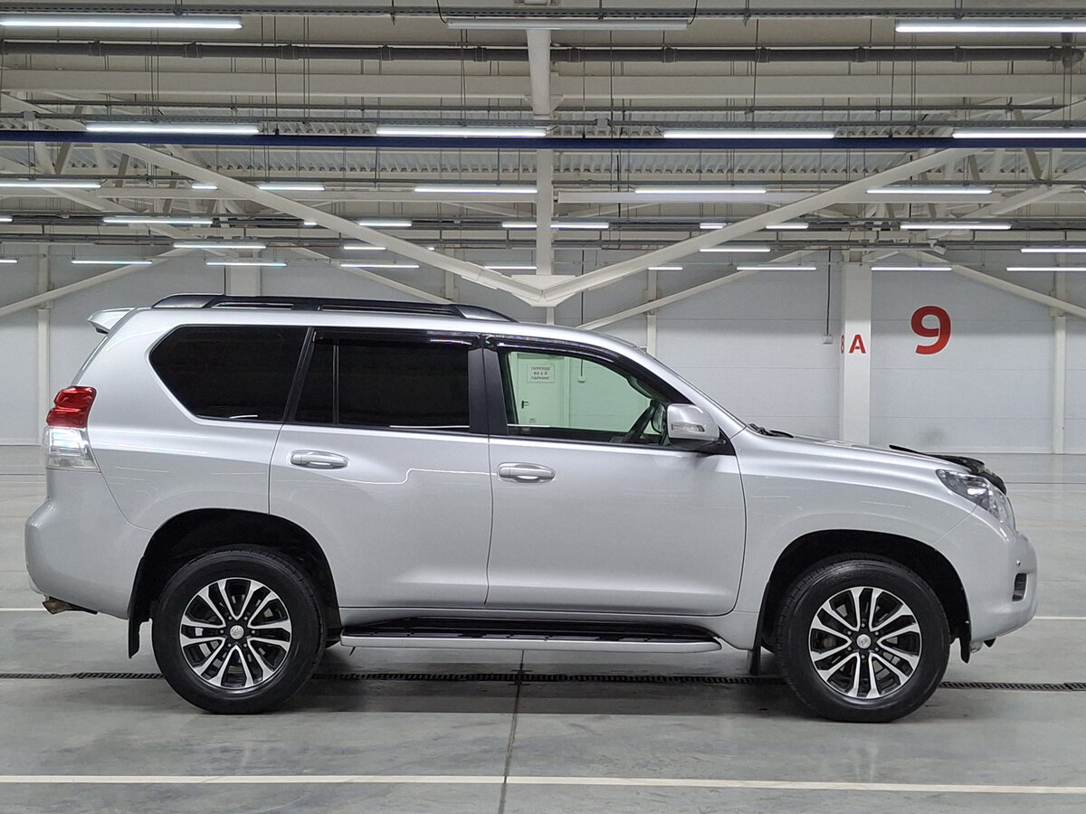 Купить Toyota Land Cruiser Prado с пробегом. Фото: #3
