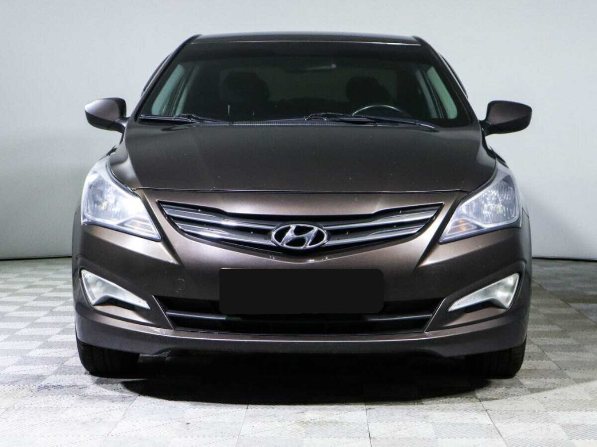 Купить Hyundai Solaris с пробегом. Фото: #1