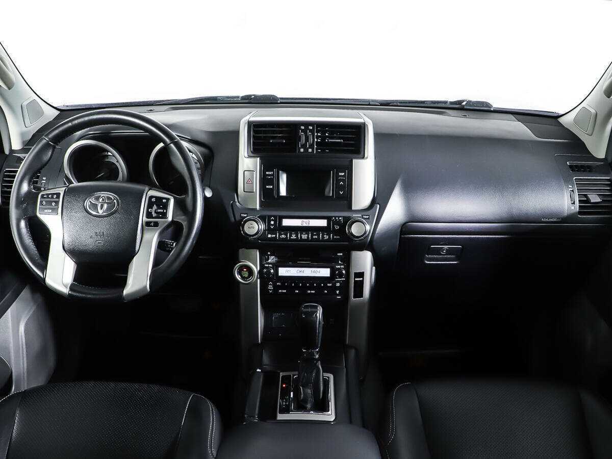 Купить Toyota Land Cruiser Prado с пробегом. Фото: #10
