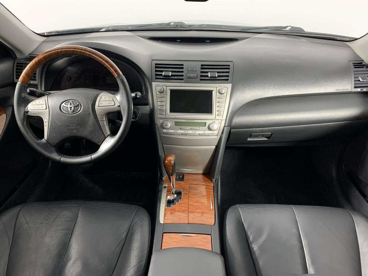 Купить Toyota Camry с пробегом. Фото: #10