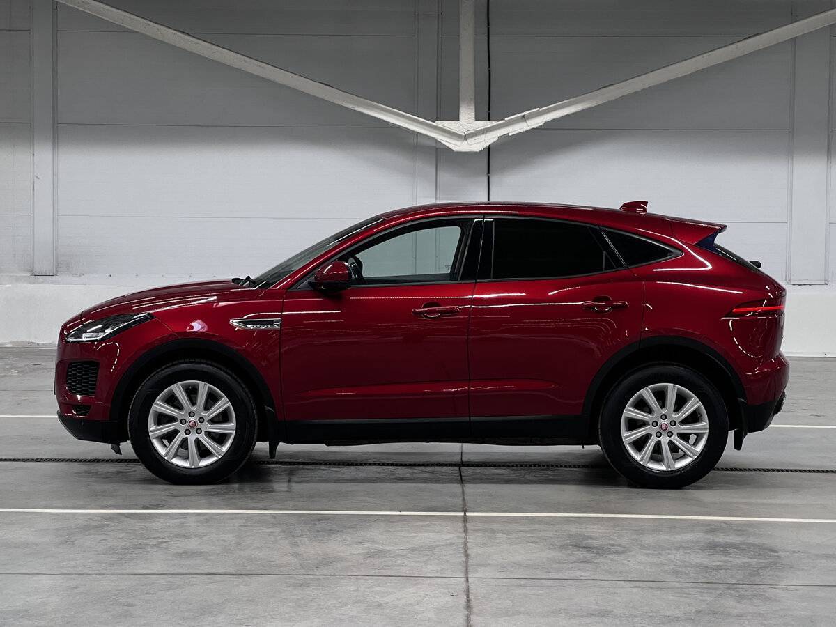 Купить Jaguar E-Pace с пробегом. Фото: #7