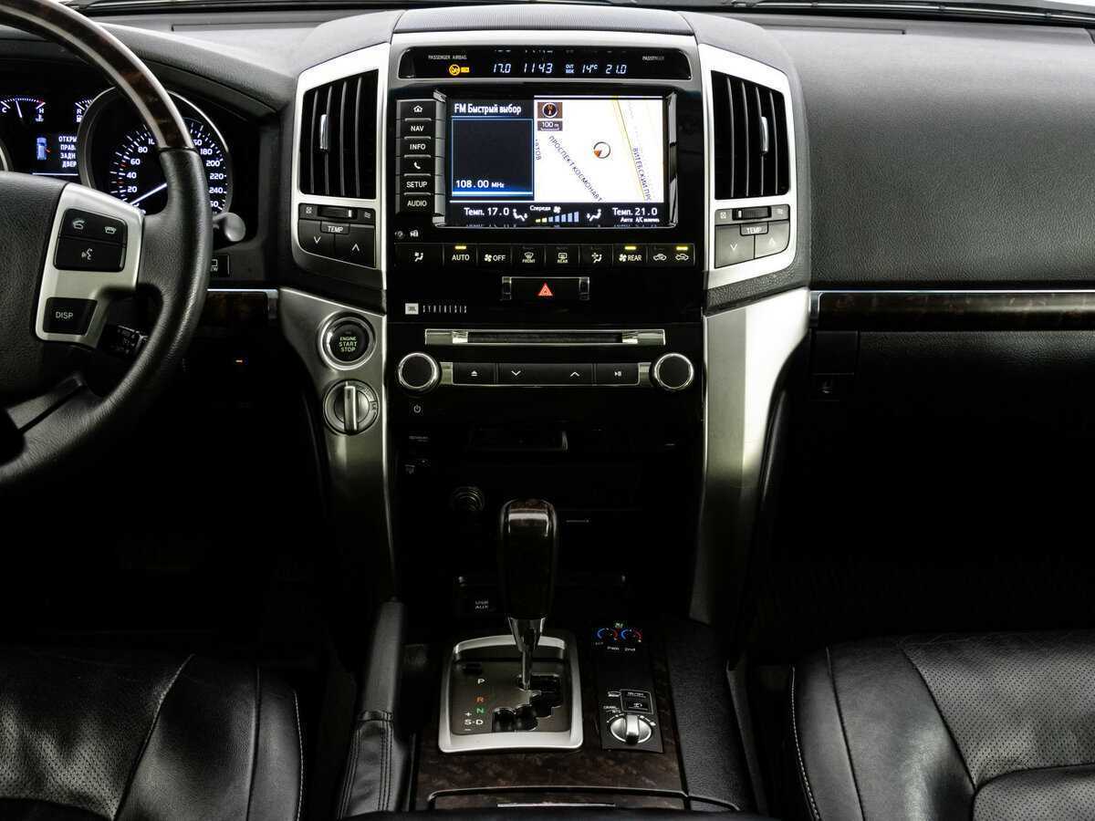 Купить Toyota Land Cruiser с пробегом. Фото: #12