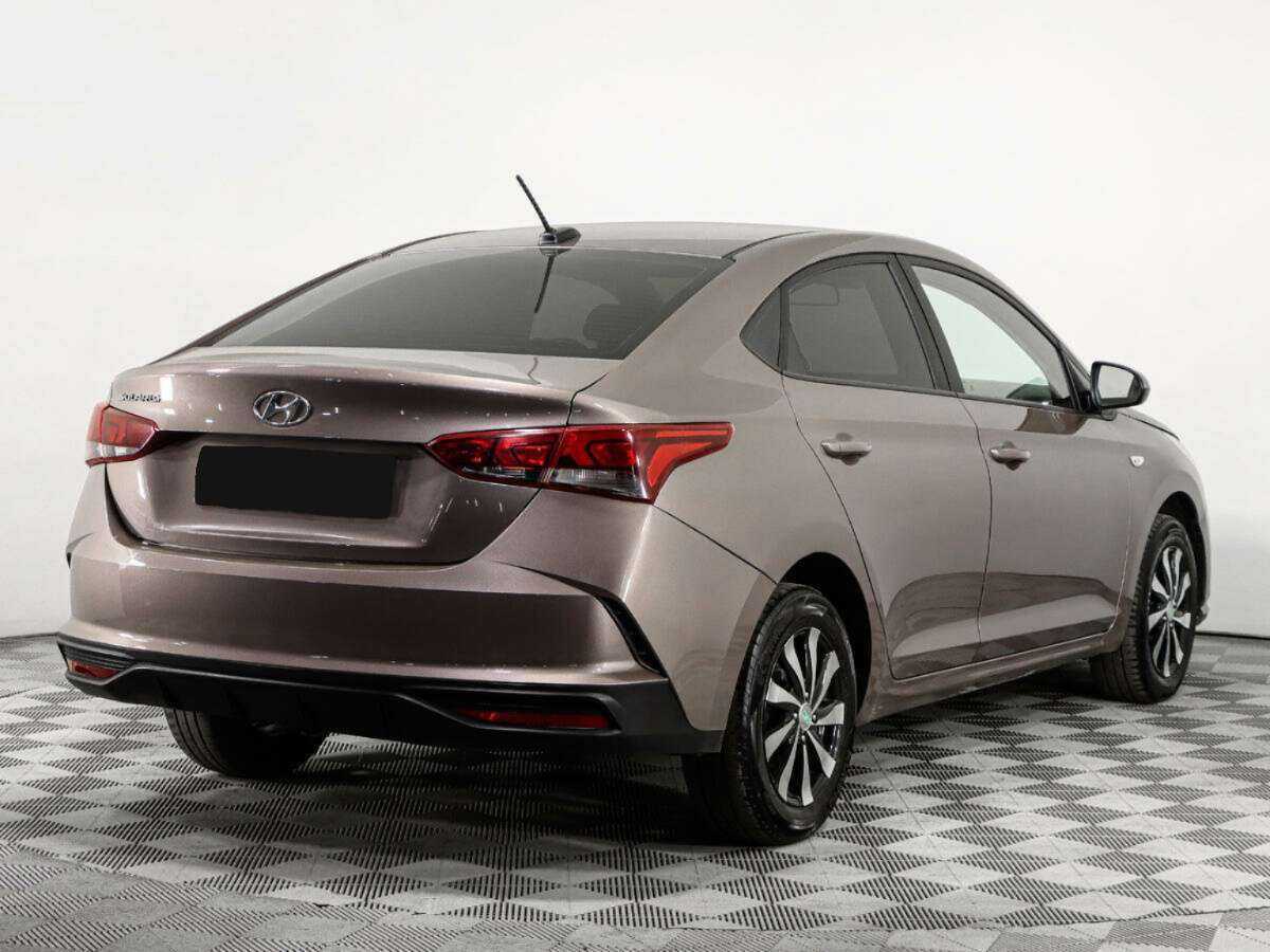 Купить Hyundai Solaris с пробегом. Фото: #4