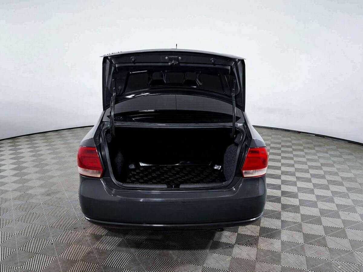 Купить Volkswagen Polo с пробегом. Фото: #9