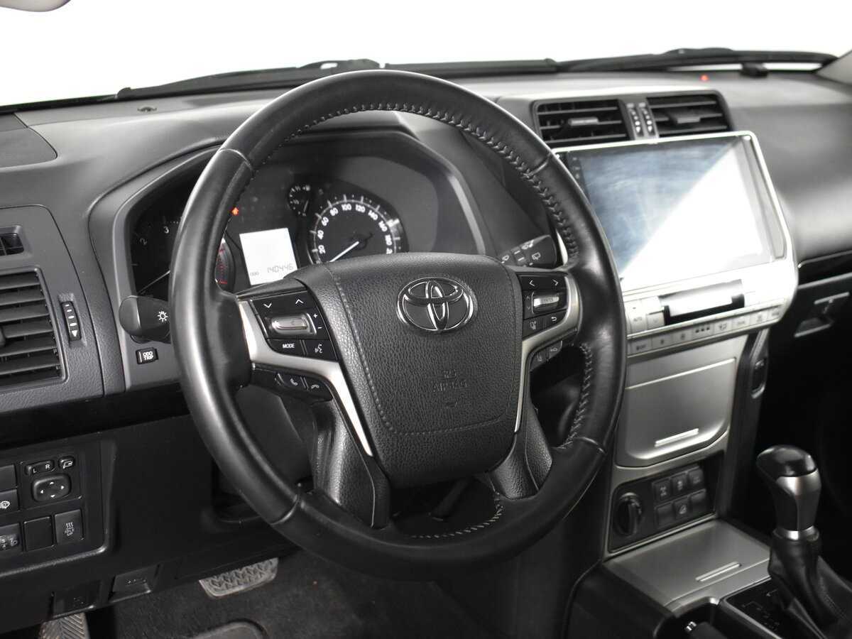 Купить Toyota Land Cruiser Prado с пробегом. Фото: #10