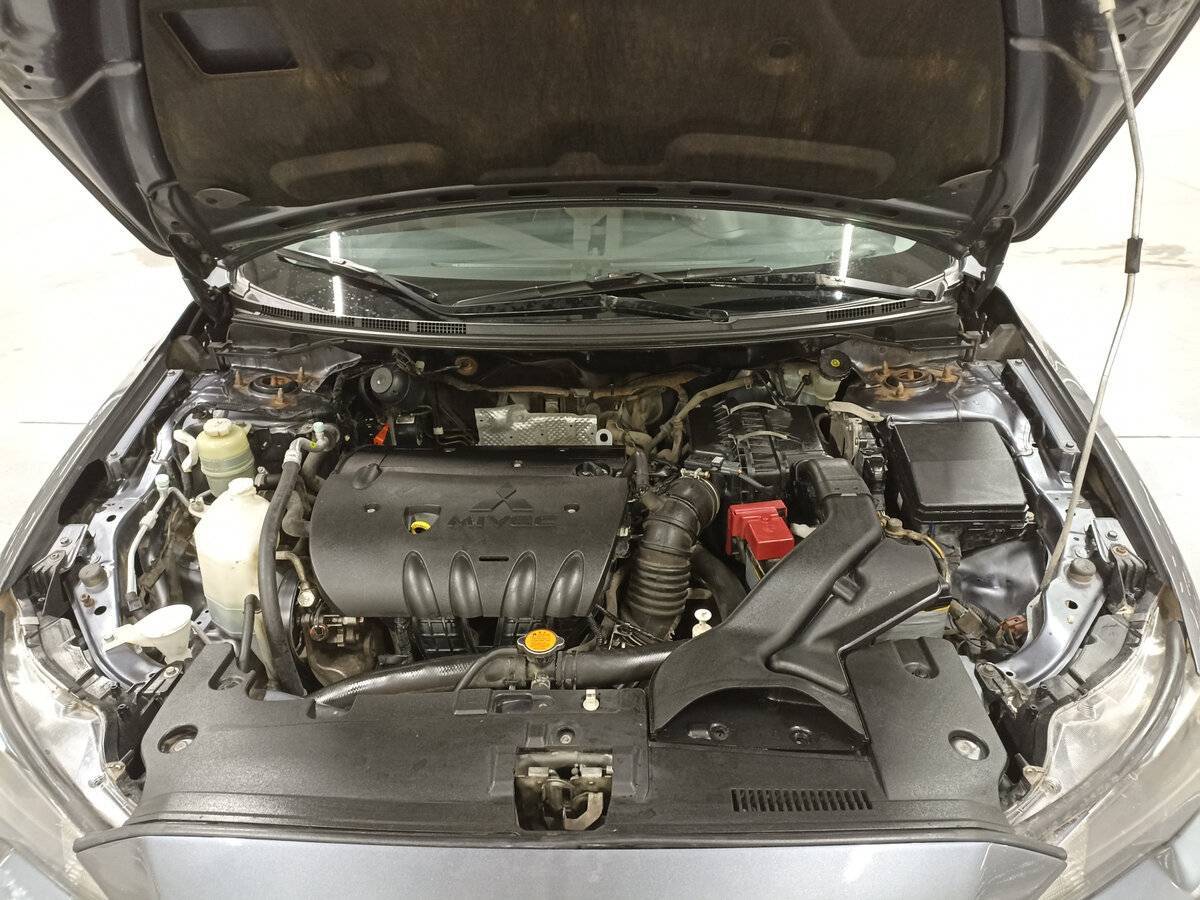 Купить Mitsubishi Lancer с пробегом. Фото: #8