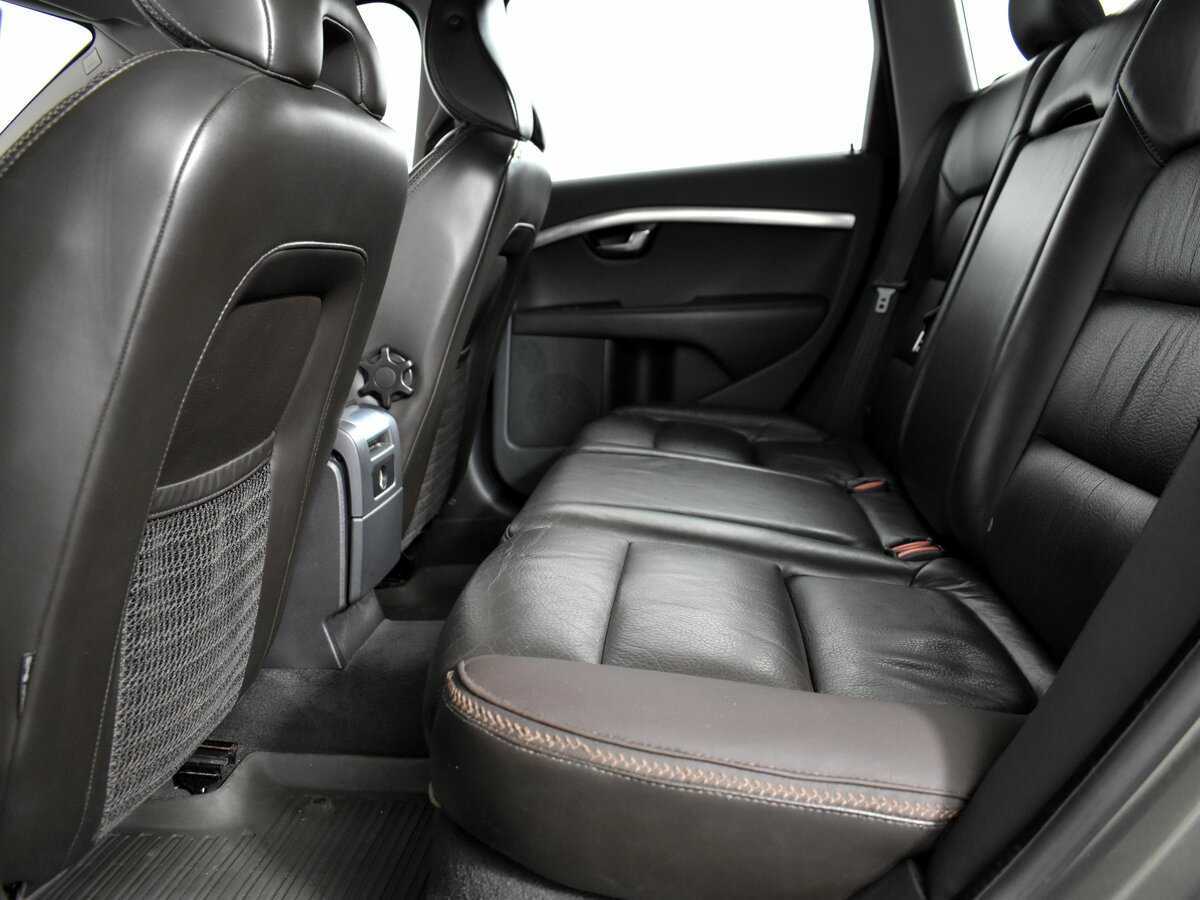 Купить Volvo XC70 с пробегом. Фото: #10