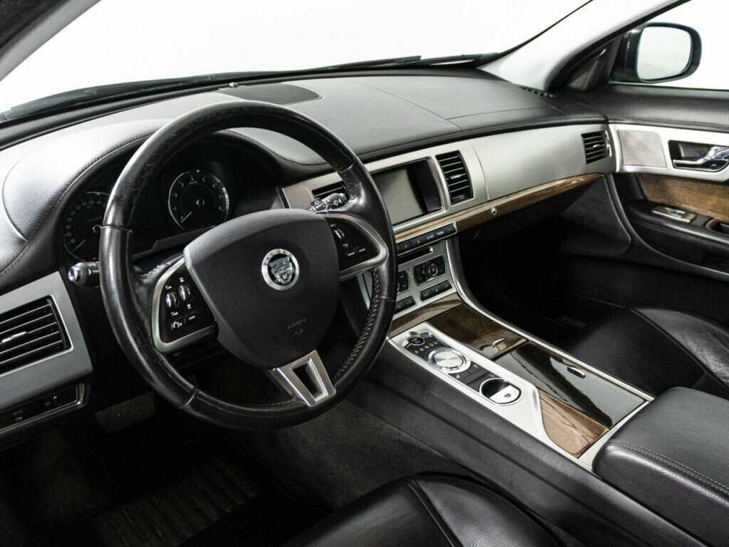 Купить Jaguar XF с пробегом. Фото: #10