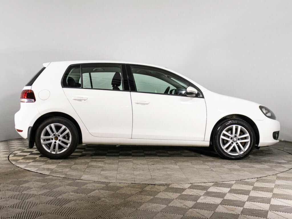 Купить Volkswagen Golf с пробегом. Фото: #3