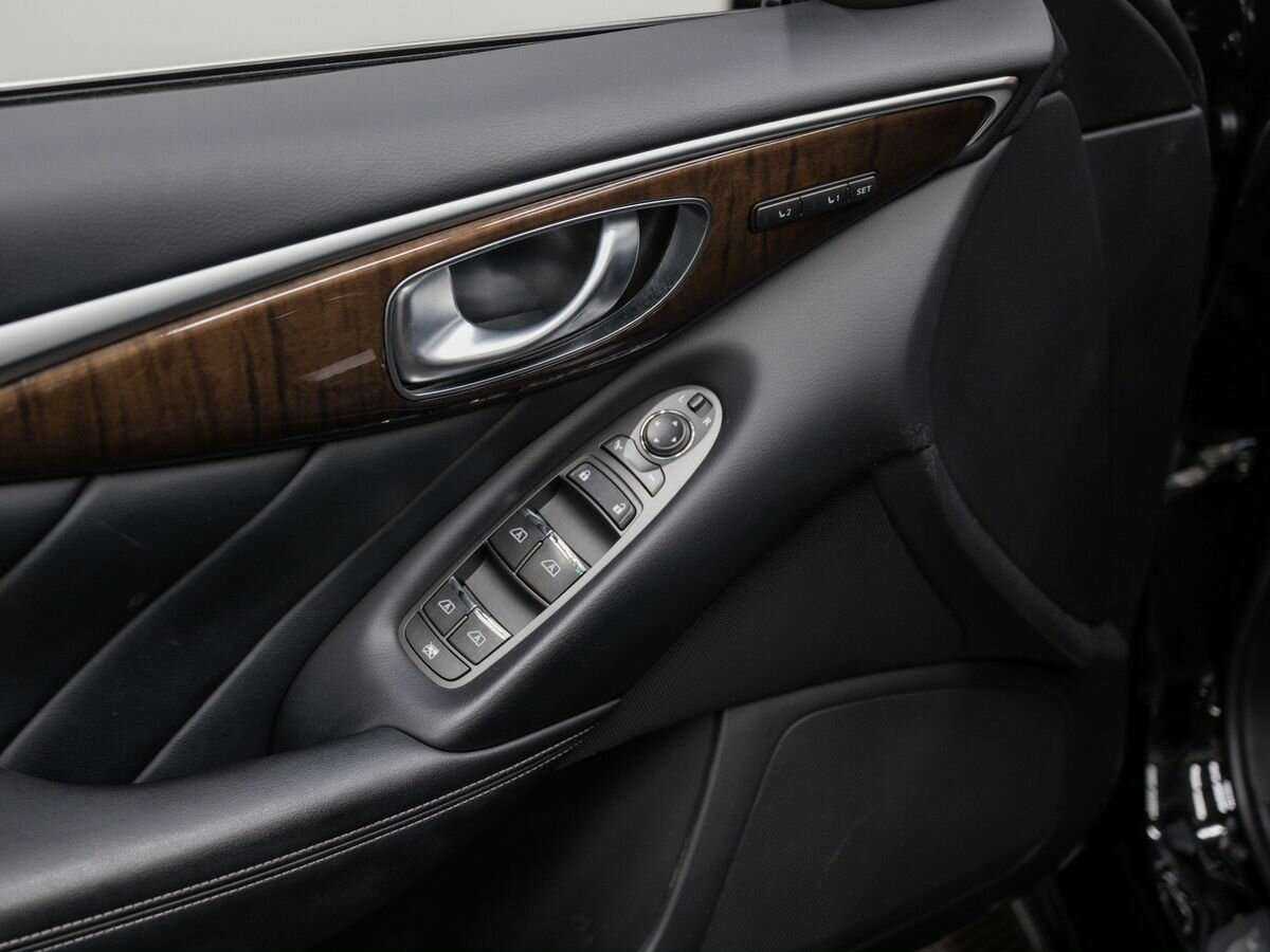 Купить Infiniti Q50 с пробегом. Фото: #16