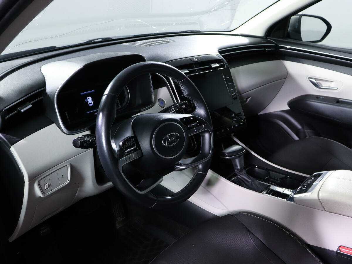 Купить Hyundai Tucson с пробегом. Фото: #11