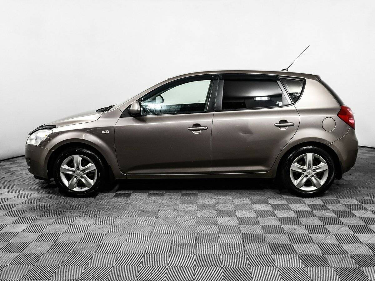 Купить Kia Ceed с пробегом. Фото: #7