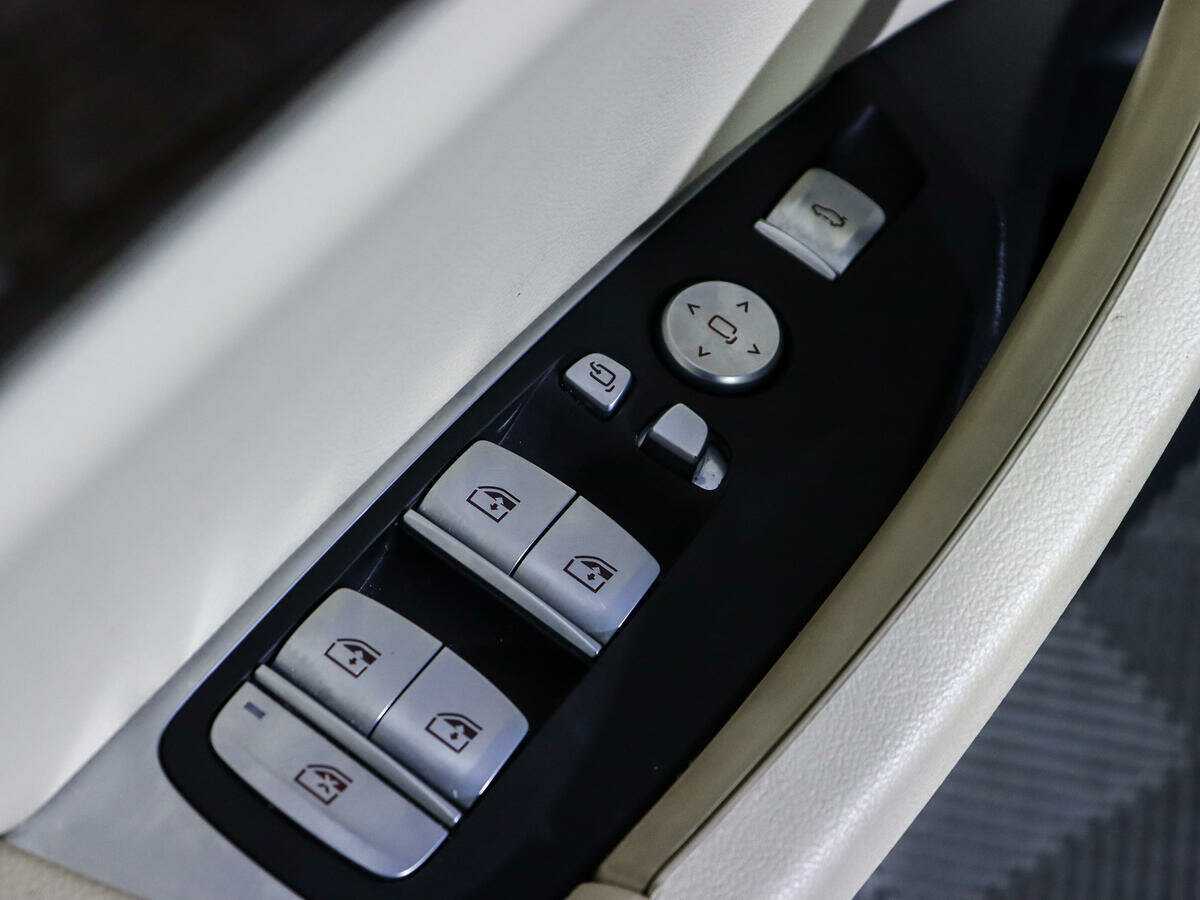 Купить BMW X3 с пробегом. Фото: #19