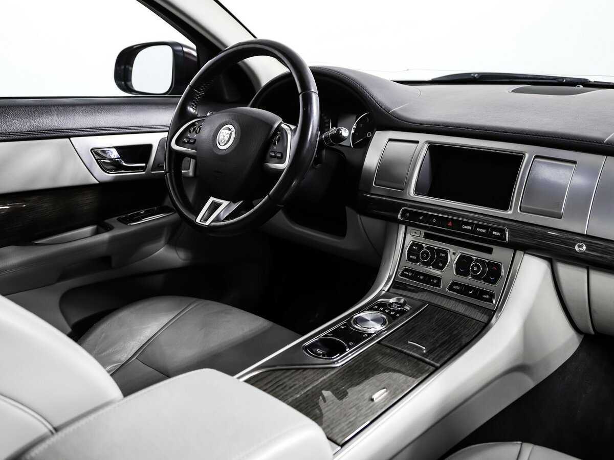 Купить Jaguar XF с пробегом. Фото: #8