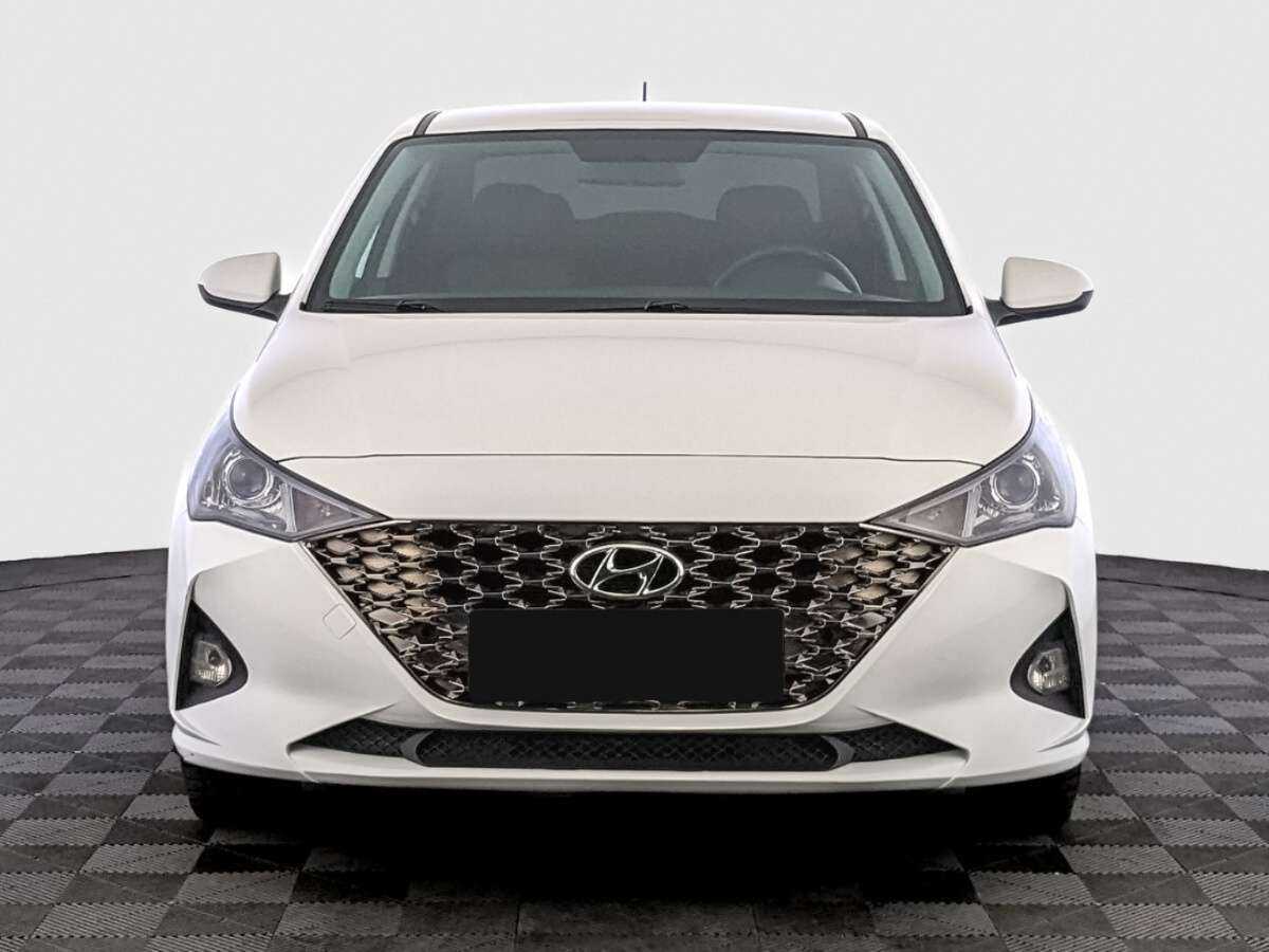 Купить Hyundai Solaris с пробегом. Фото: #1