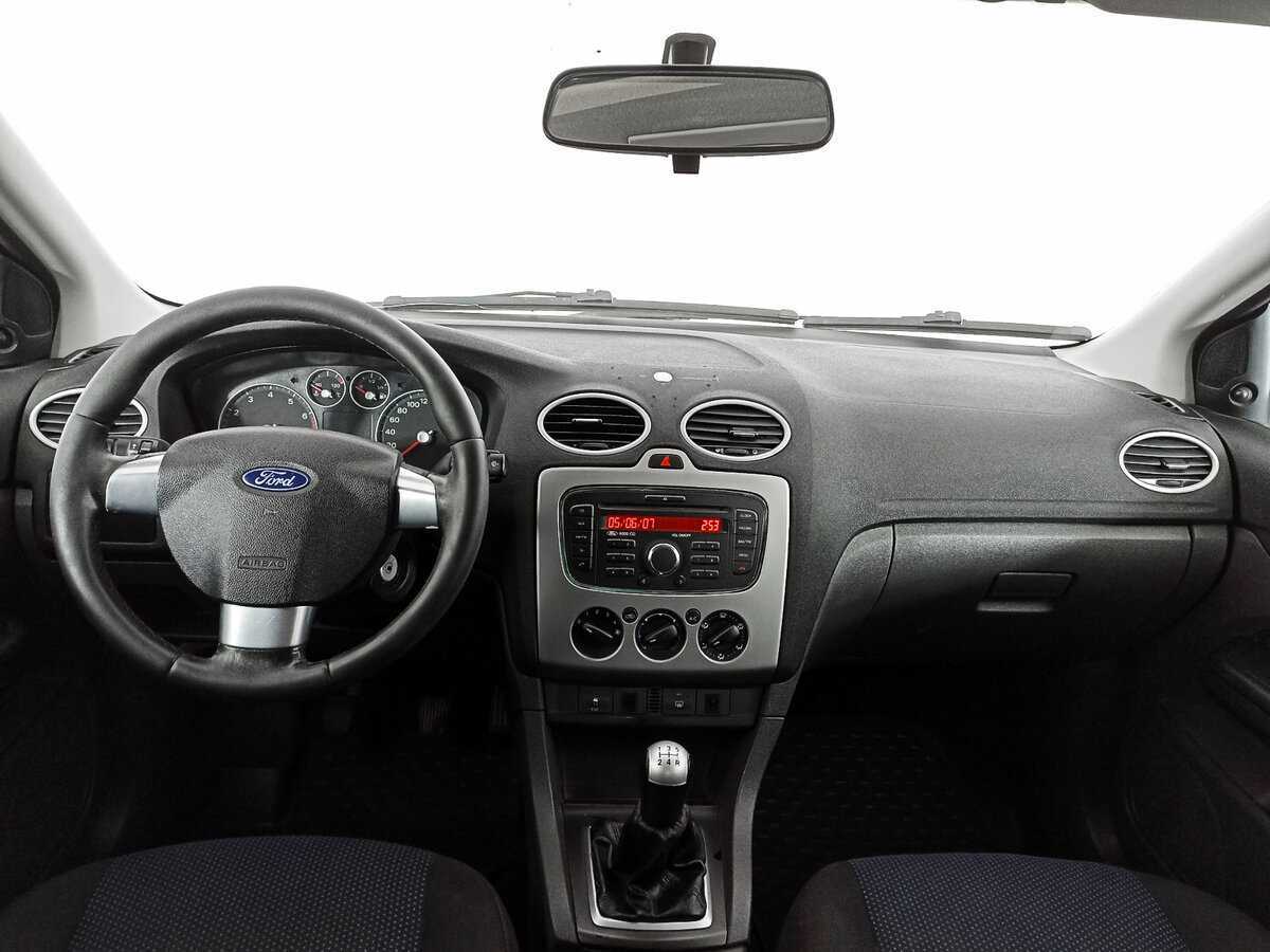 Купить Ford Focus с пробегом. Фото: #9
