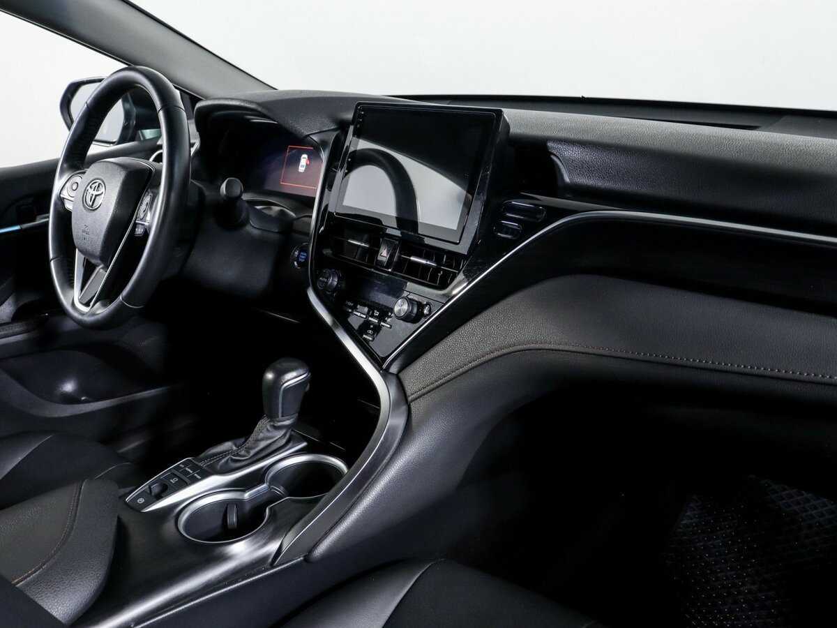 Купить Toyota Camry с пробегом. Фото: #8