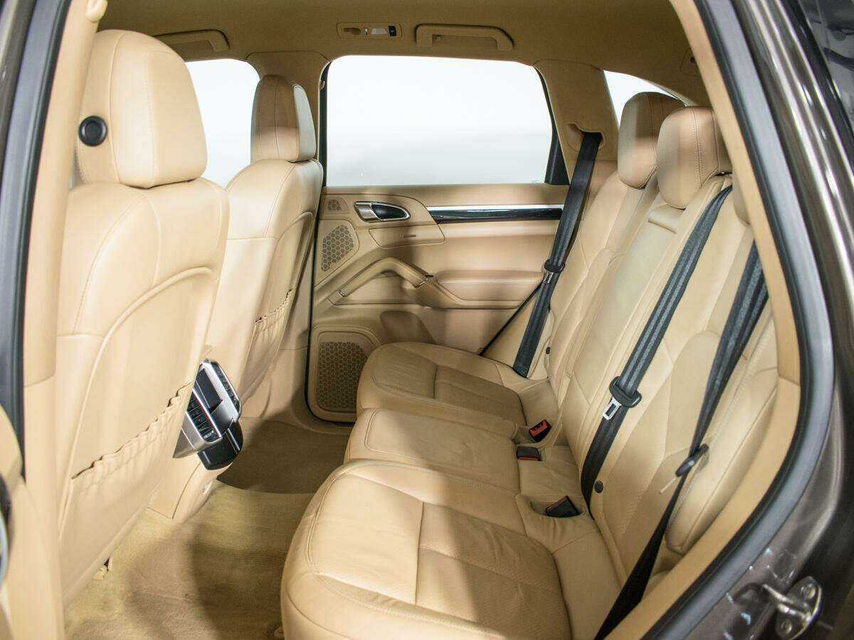 Купить Porsche Cayenne с пробегом. Фото: #9