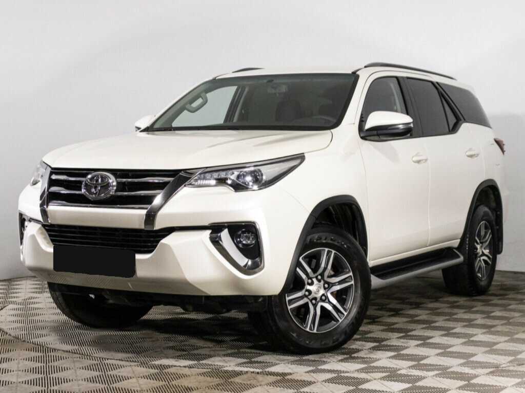 Купить Toyota Fortuner с пробегом. Посмотреть фото
