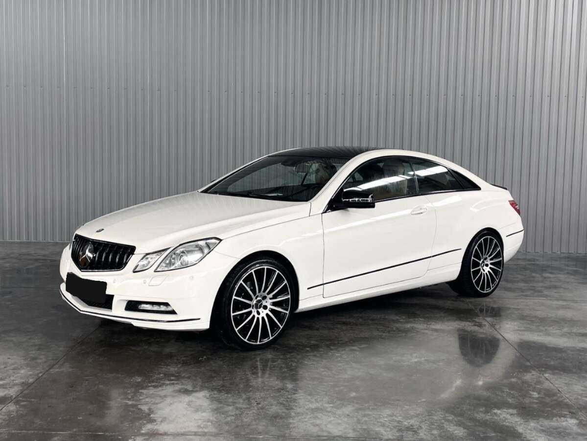 Купить Mercedes-Benz E-Класс с пробегом. Фото: #0