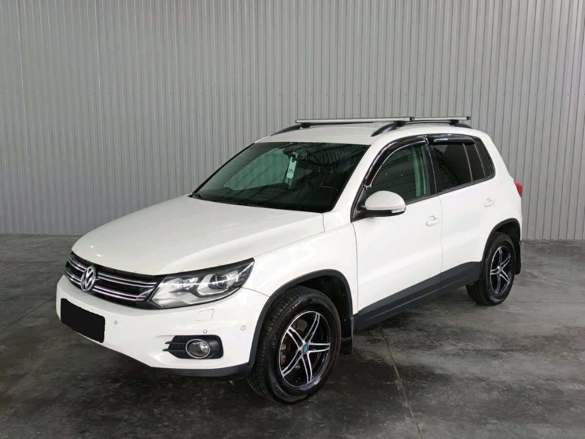 Купить Volkswagen Tiguan с пробегом. Посмотреть фото