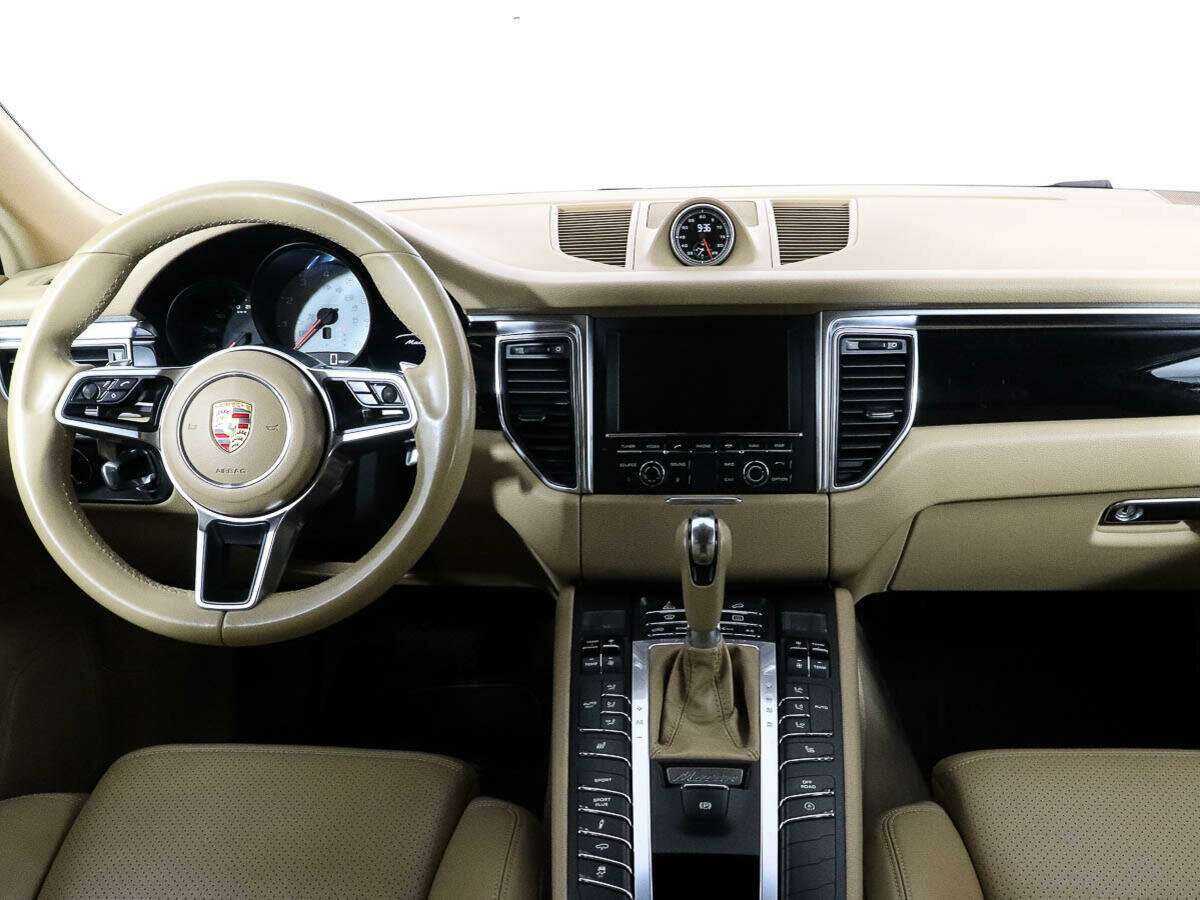 Купить Porsche Macan с пробегом. Фото: #9