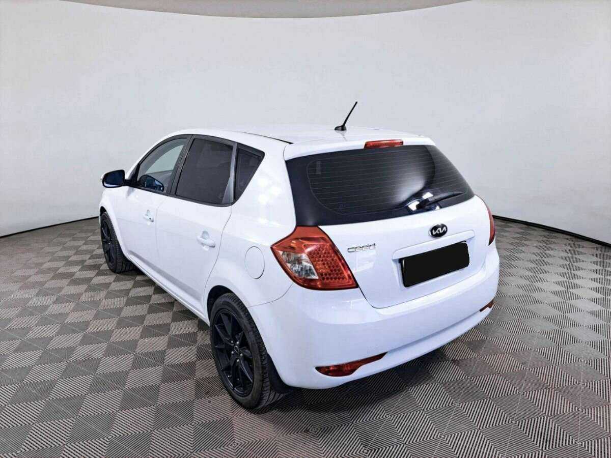 Купить Kia Ceed с пробегом. Фото: #6