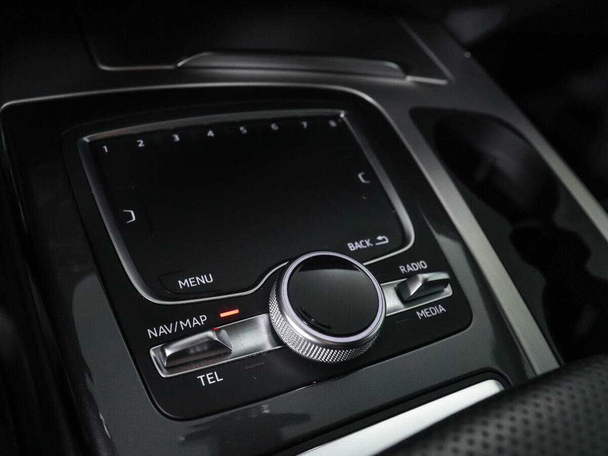 Купить Audi Q7 с пробегом. Фото: #17