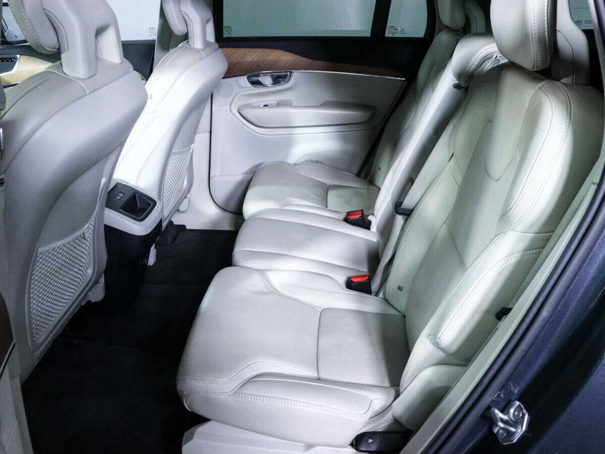 Купить Volvo XC90 с пробегом. Фото: #9