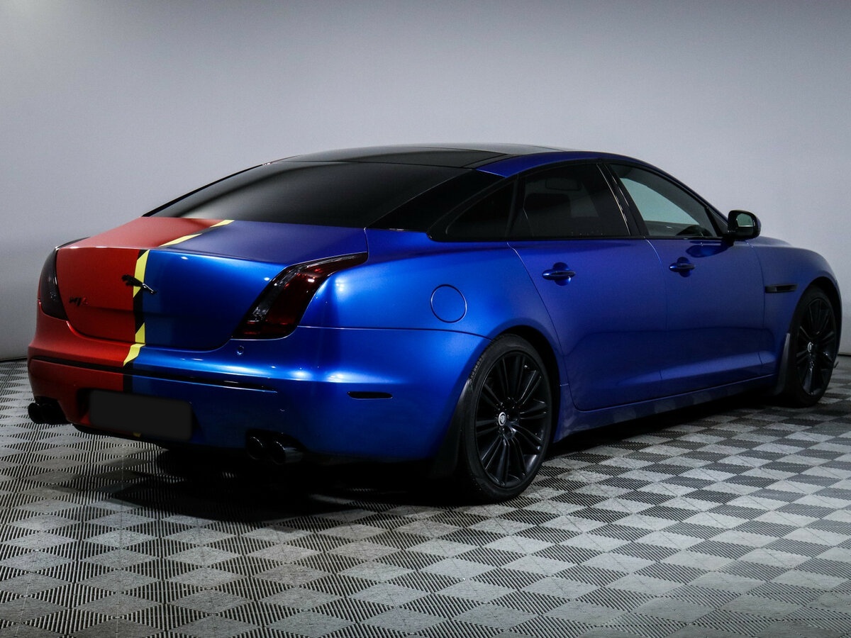 Купить Jaguar XJ с пробегом. Фото: #3