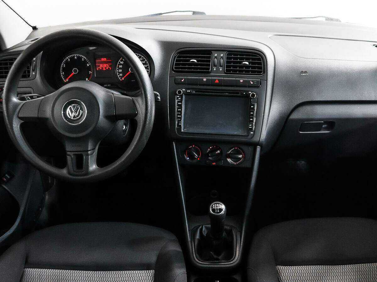 Купить Volkswagen Polo с пробегом. Фото: #7