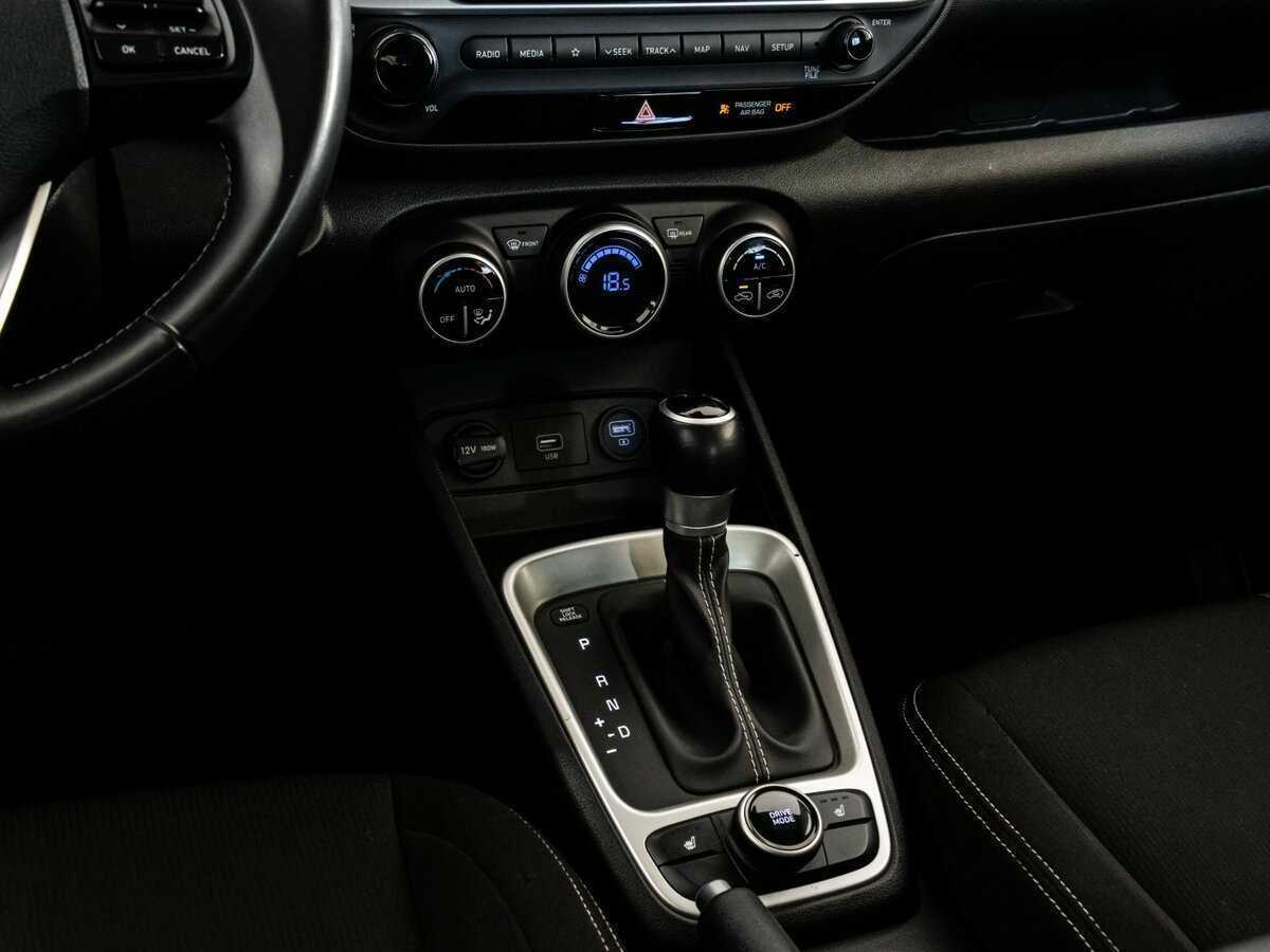 Купить Hyundai Venue с пробегом. Фото: #14